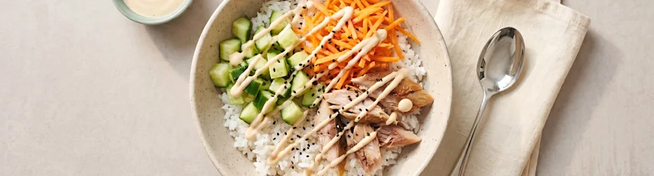 Sushi bowl met makreel