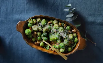 Spruitjes met gezouten walnootboter