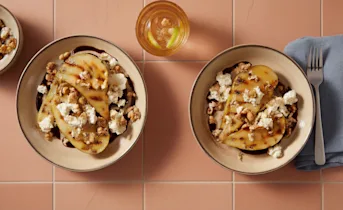 Warme peerhapjes met gorgonzola en balsamico