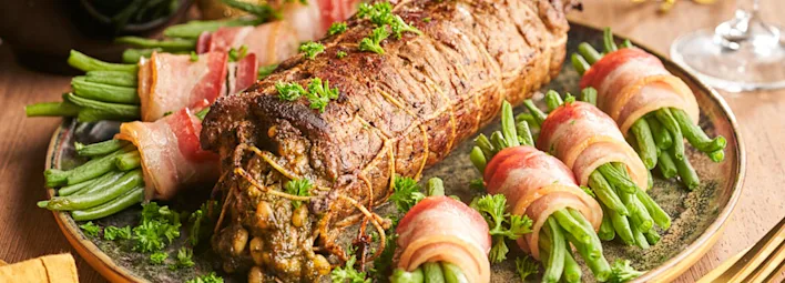 carpacciorollade met paddenstoelenroomsaus en boontjes met spek