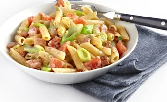 Pasta met spekjes en prei