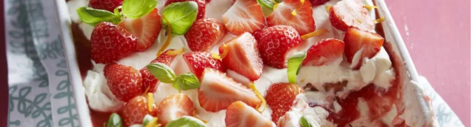 Tiramisu met sinaasappel en aardbei