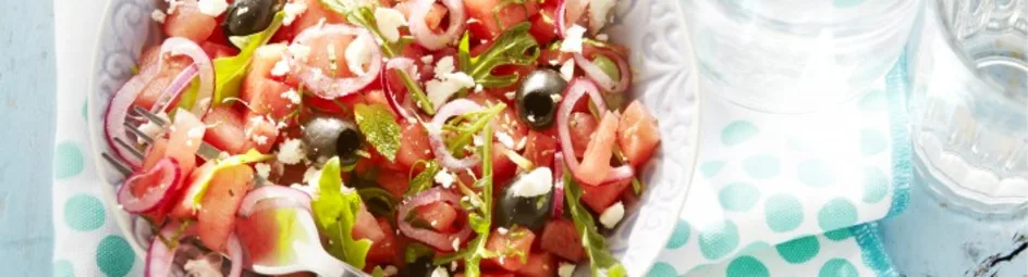 Watermeloensalade met feta en olijven