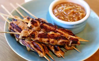 Saté met zelfgemaakte pindasaus