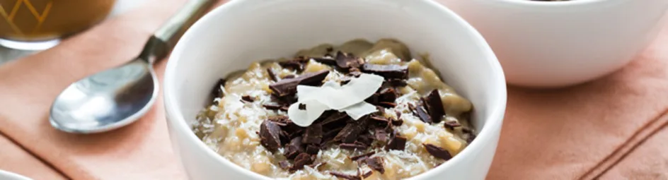 Makkelijke rijstpuddinkjes met kokos en koffie