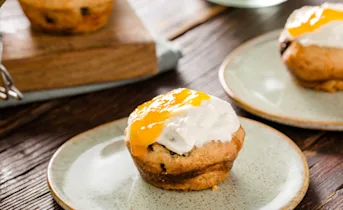 Scones met mandarijnenmarmelade