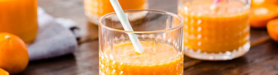 Orange powersmoothie (met mandarijn, wortel en gember)