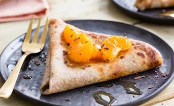 Gezonde crêpes suzette met mandarijn en pure chocolade