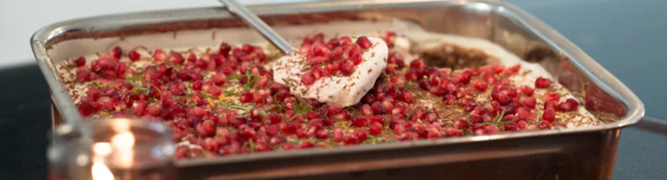 Ijstaart met granaatappel