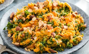 Zoete-aardappel boerenkoolstamppot met spekjes