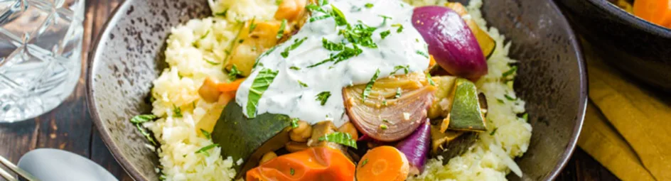 Marokkaanse vega stoof met bloemkoolcouscous