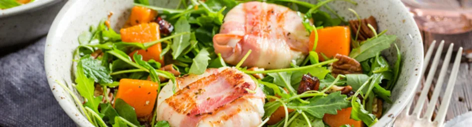 Pompoensalade met pecannoot, cranberry en geitenkaas