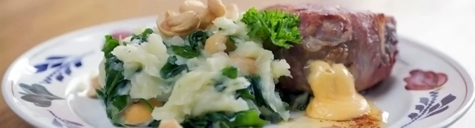 Baconballs met kaas en spinaziepuree