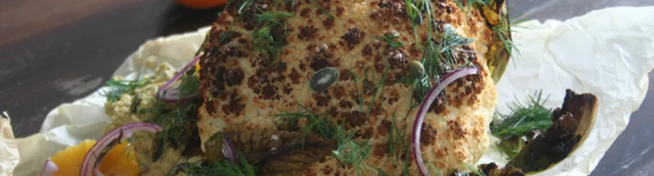 Bloemkool uit de oven met rode linzenspread