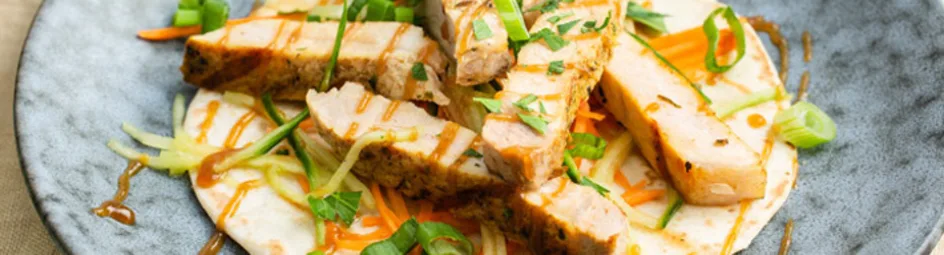 Chinese wraps met filetlapjes, hoisinsaus en koriander