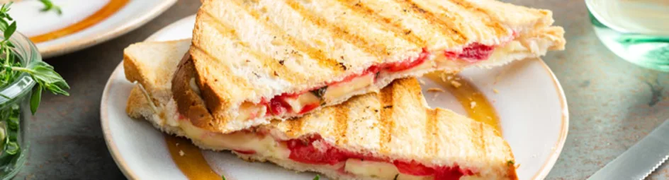 Tosti brie met kersen