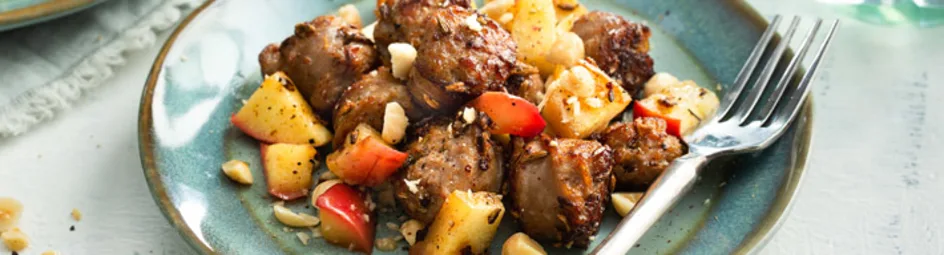 Gebakken appeltjes met saucijzen