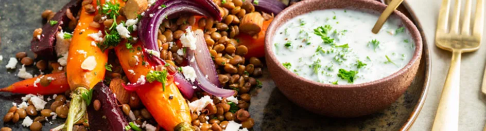 Linzensalade met geroosterde rode biet en fetakaas