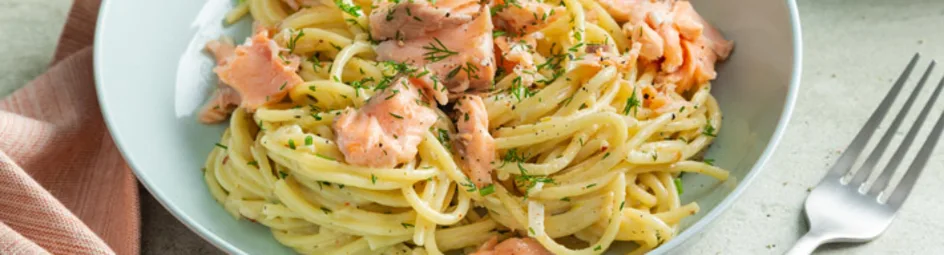 Spaghetti met romige zalmsaus