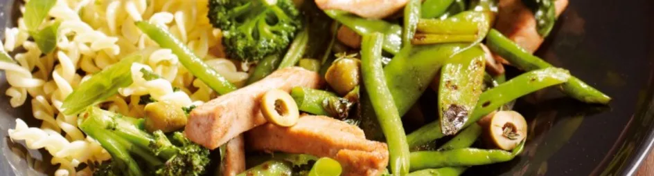 Roerbak van varkenshaas en paksoi