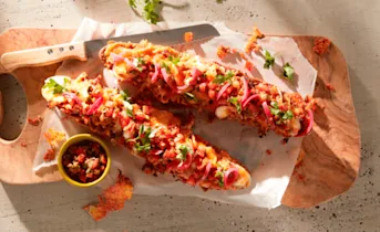 Korenlanders stokbrood pulled chicken van de BBQ