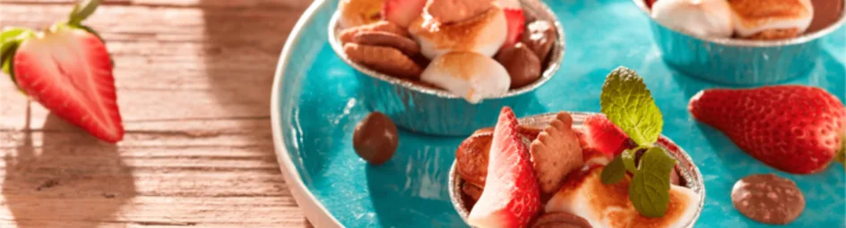 Mini s'mores met aardbei en chocola