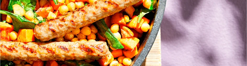 Chipolata’s met kikkererwten en zoete aardappel