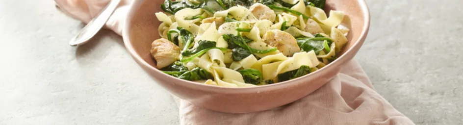 Bio tagliatelle met kip en gorgonzola