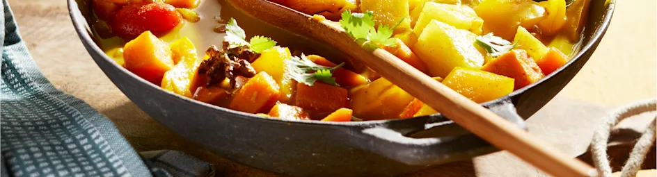 Pikante groentecurry met specerijen en ananas