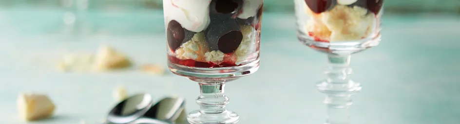 Hangop met amandelmeringue