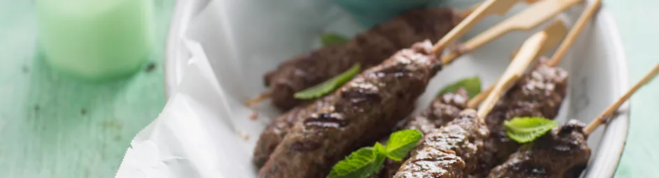 Kebab met muntyoghurt