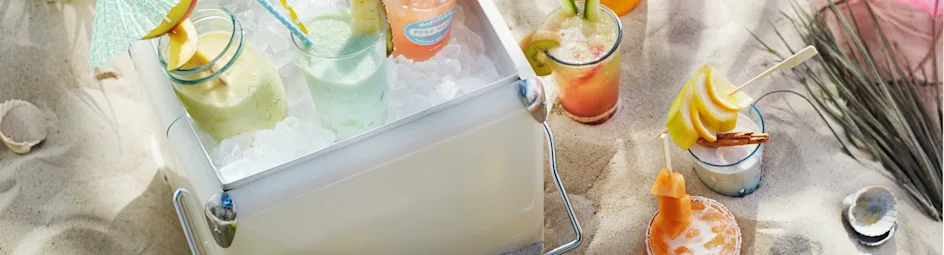 Sparkling bitter lemon mocktail