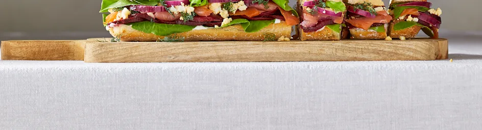 Ciabatta met sardinefilet en olijven