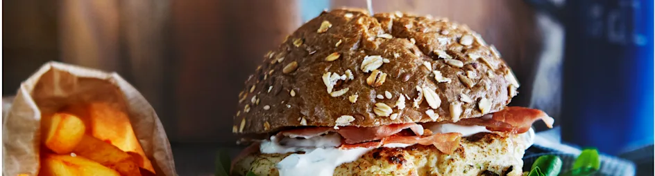 Chickenburger met parmacrisp