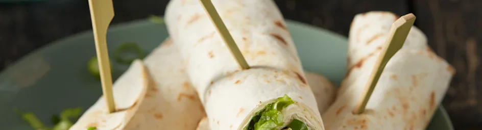 Kiwi-wrap met kruidenkaas
