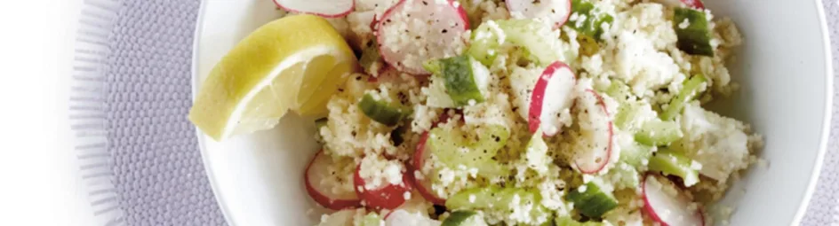 Couscoussalade met kaas en groenten