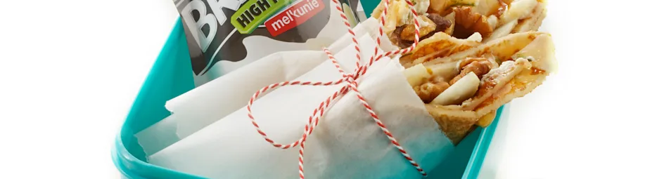 Sinaasappelpannenkoek met kruidenroomkaas en vanilleyoghurt