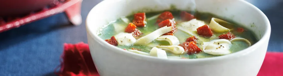 Boerenkoolsoep met gerookte kip en chorizo