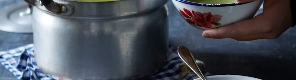 Snelle snert met koriander en chiliroom