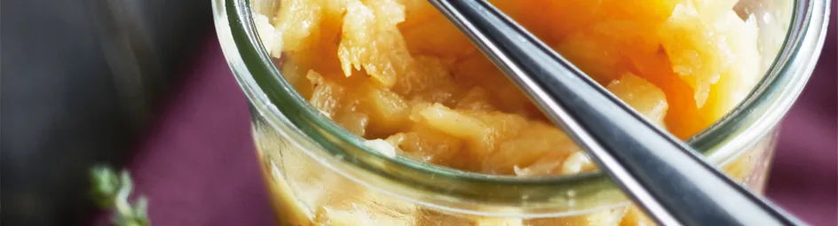 Appelcompote met tijm en kaneel