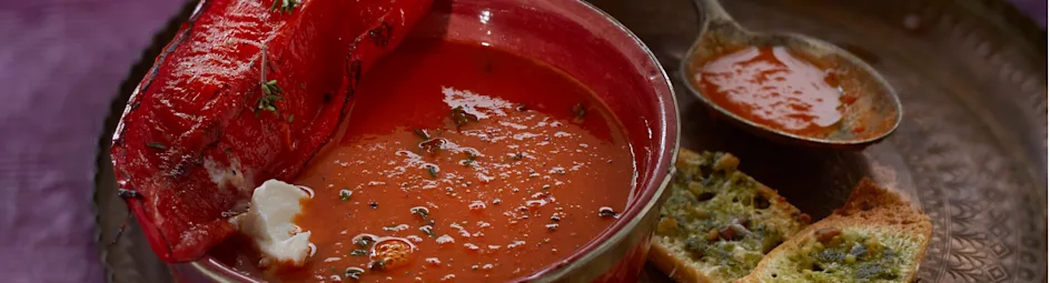 Paprikasoep met pestocrostini