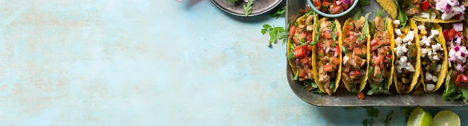 Taco's met kip en Mexicaanse salsa