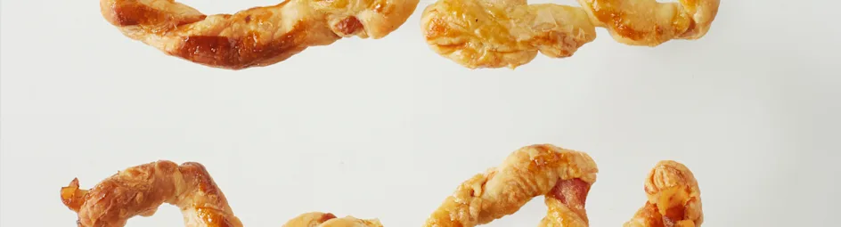 Gelukkig 2016-bladerdeeghapjes met spek