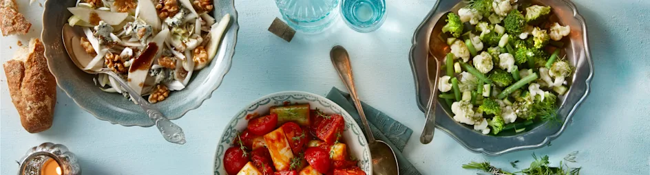 Witlofsalade met walnoten en blauwe kaas