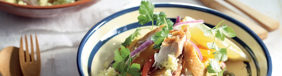 Couscoussalade met geroosterde paprika en makreel