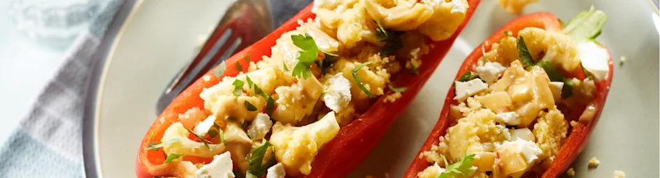 Puntpaprika met bloemkoolcurry en couscous