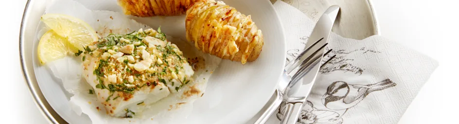Kabeljauw met amandeltopping en parmezaanaardappels