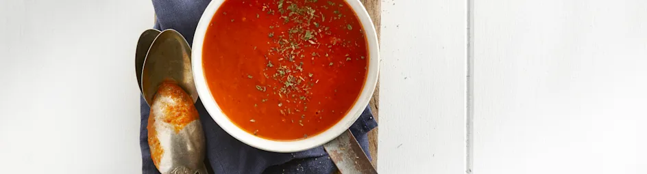 Geroosterde tomaten-paprikasoep + Sandwich van Turks brood
