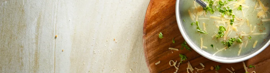 Bloemkoolsoep met gepofte knoflook