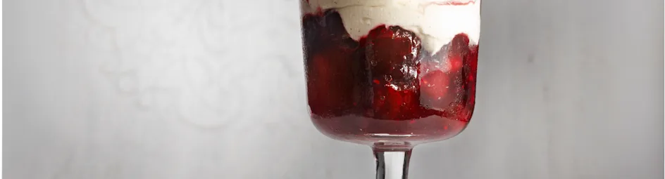 Bosvruchten met vanillemascarpone en gluhweingranite